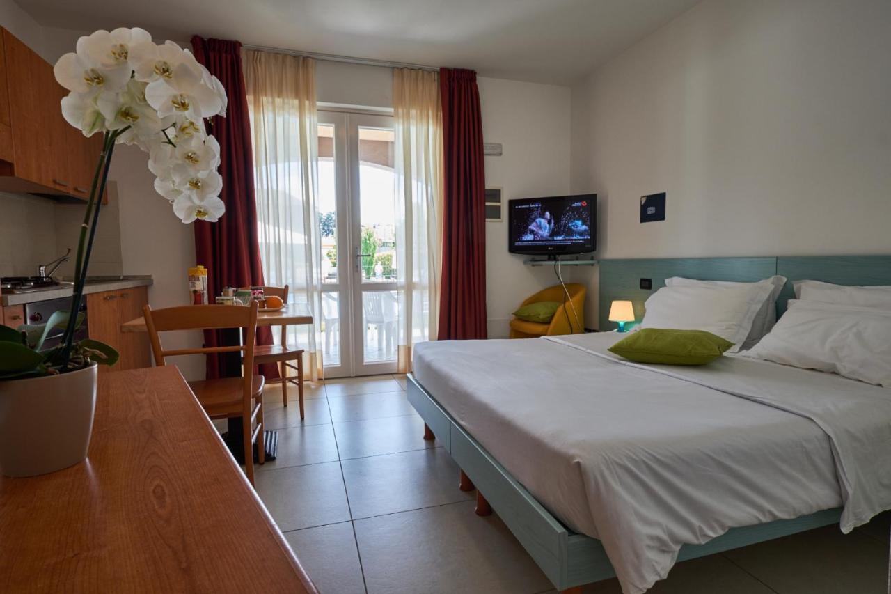 Villaggio Turistico Lugana Marina Sirmione Luaran gambar